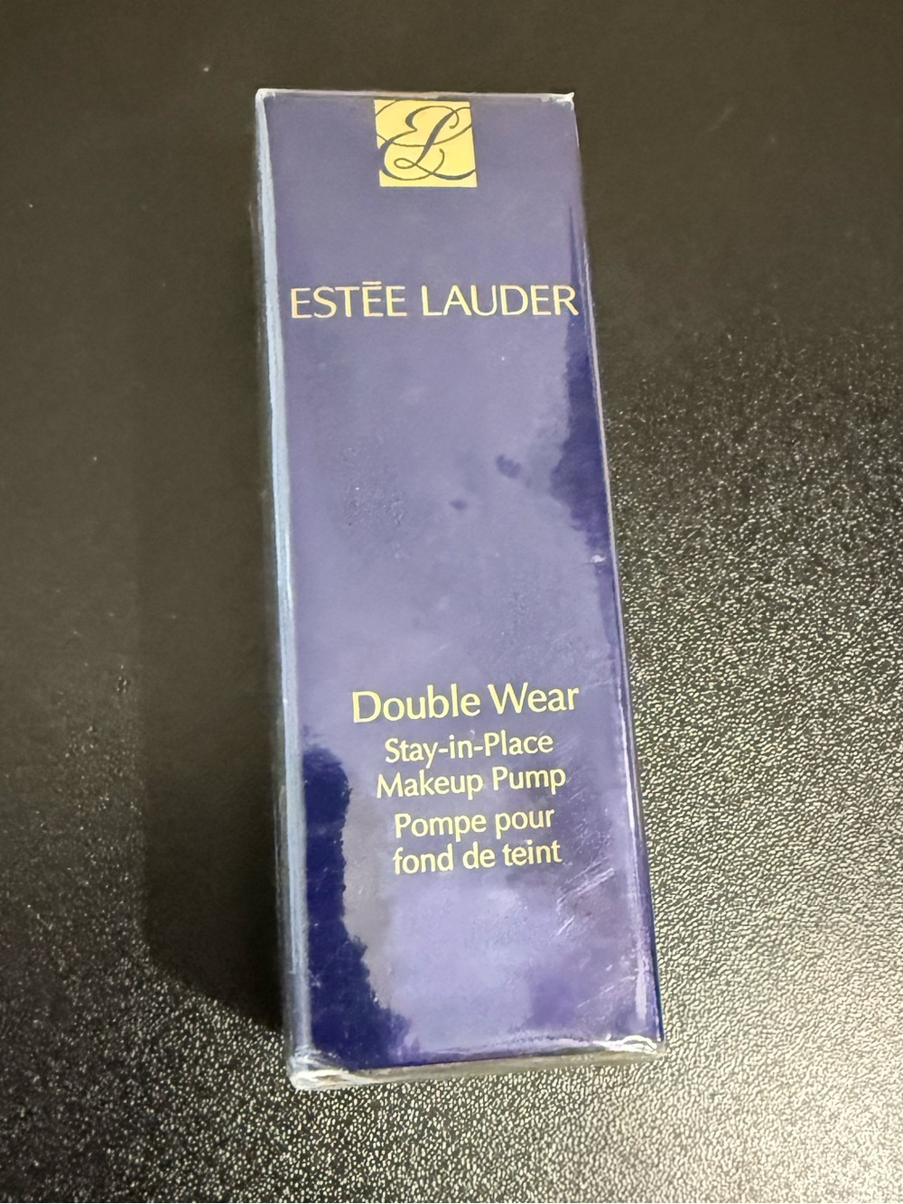 Estée Lauder Double Wear Pump